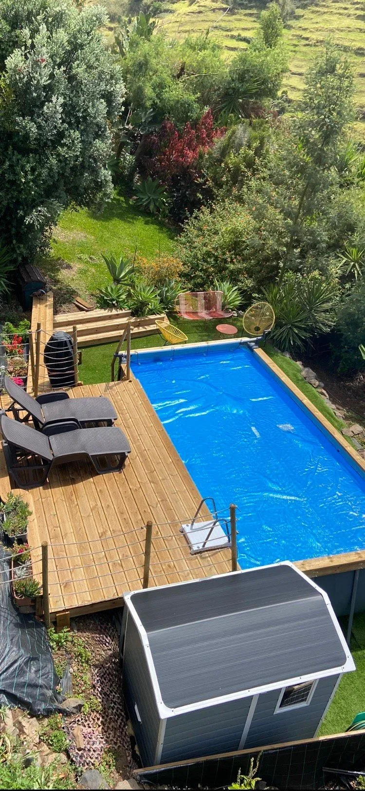 L'après-midi à la piscine — au Jardin des Anges